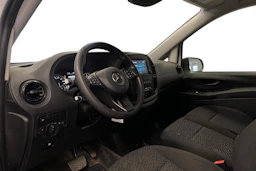 valkoinen Mercedes-Benz Vito 2023 kuva 3.