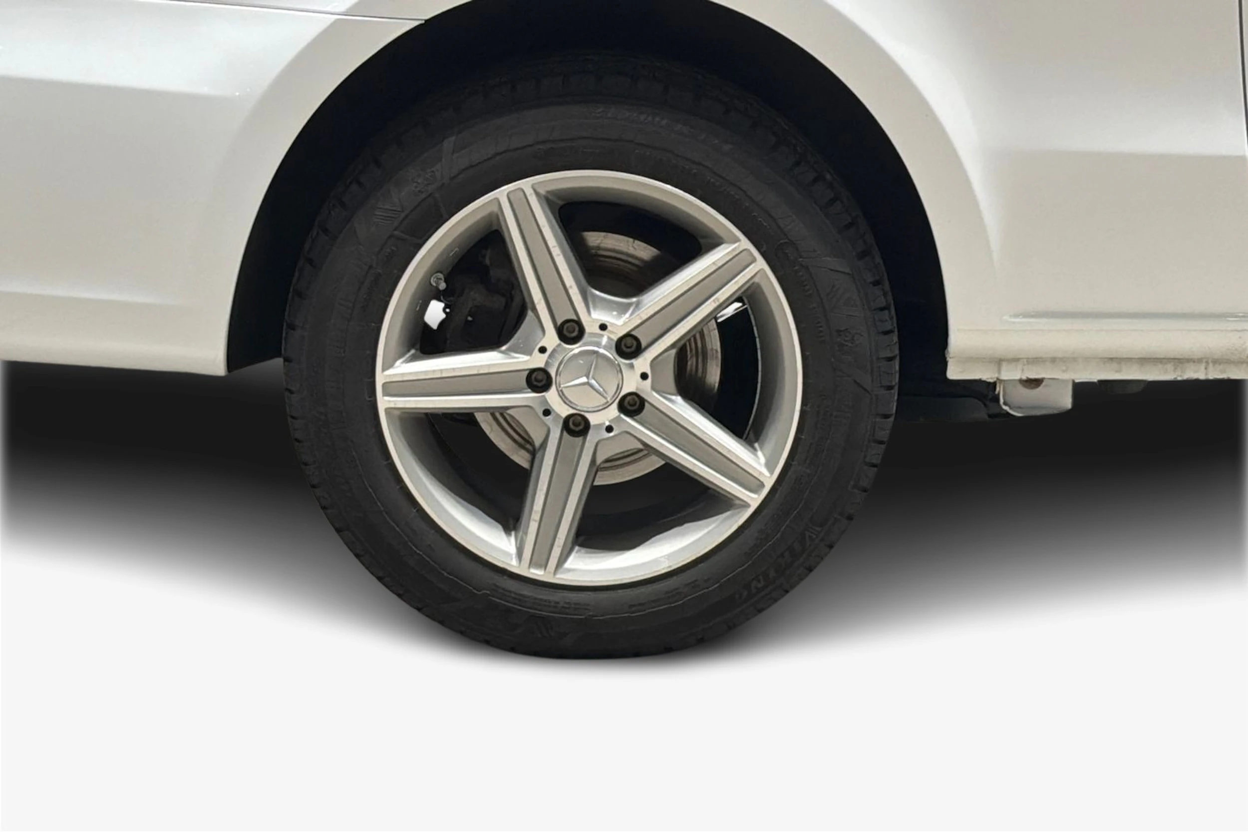 valkoinen Mercedes-Benz Vito 2023 kuva 12.