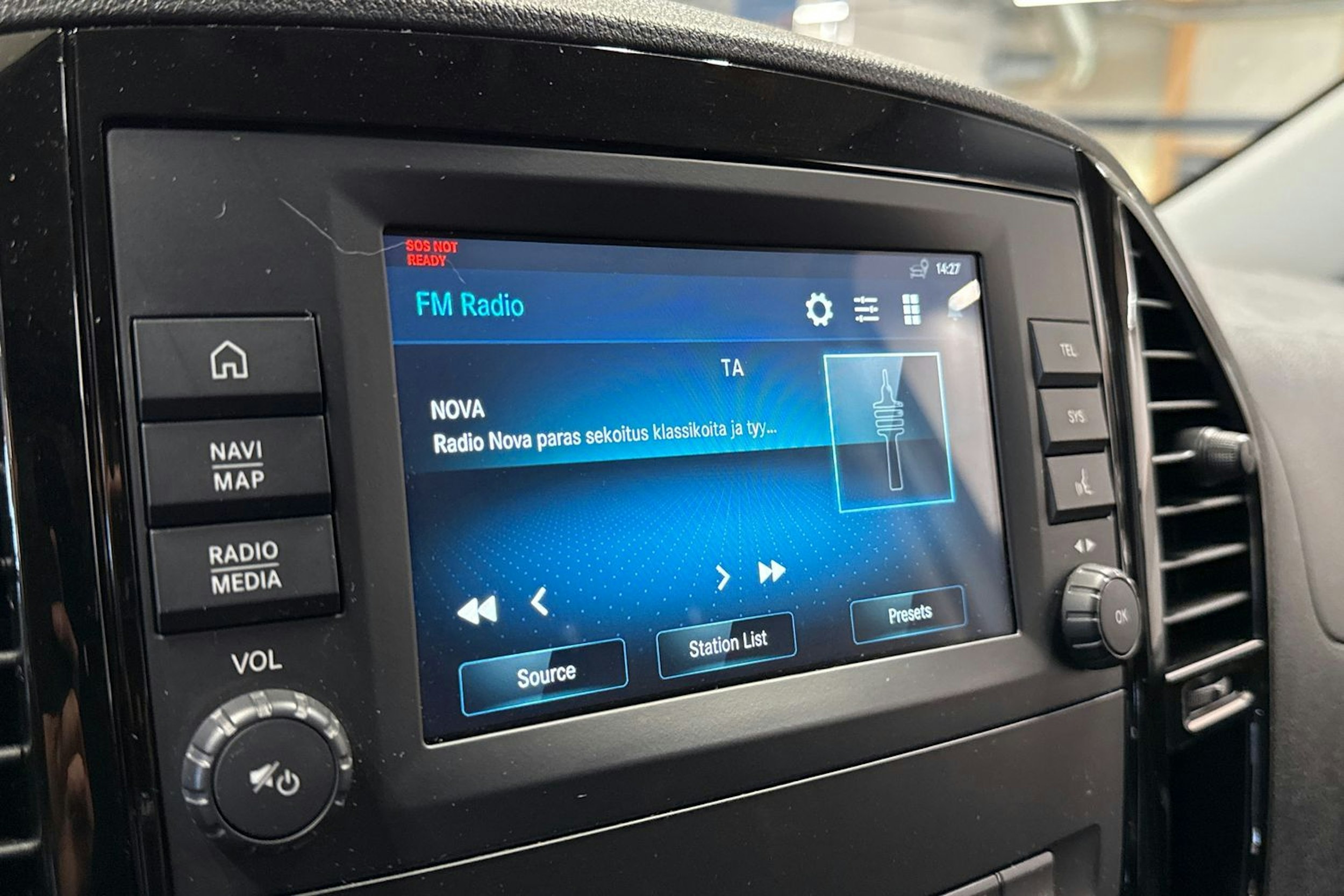 harmaa Mercedes-Benz Vito 2023 kuva 18.