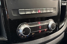 harmaa Mercedes-Benz Vito 2023 kuva 22.
