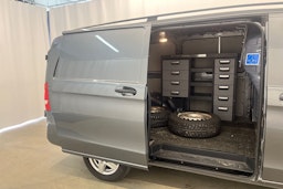 harmaa Mercedes-Benz Vito 2023 kuva 13.