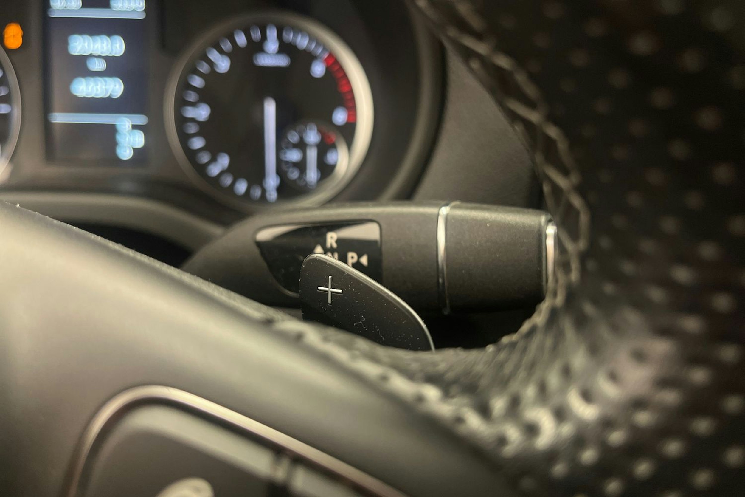 harmaa Mercedes-Benz Vito 2023 kuva 17.