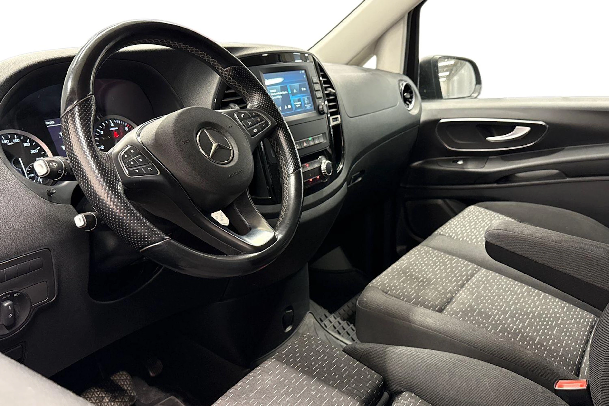 Harmaa Mercedes-Benz VITO 2023 kuva 8.