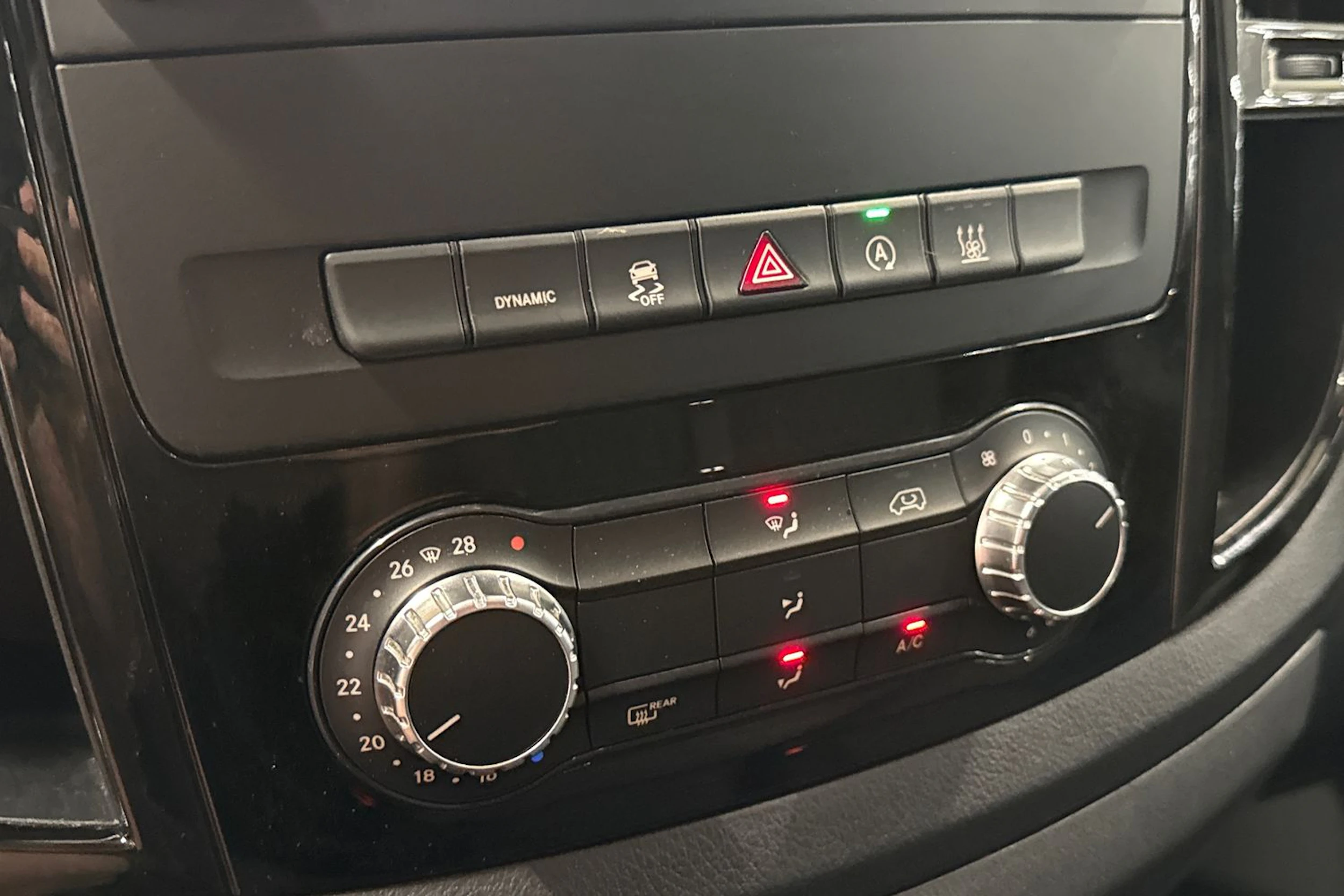 Harmaa Mercedes-Benz VITO 2023 kuva 22.