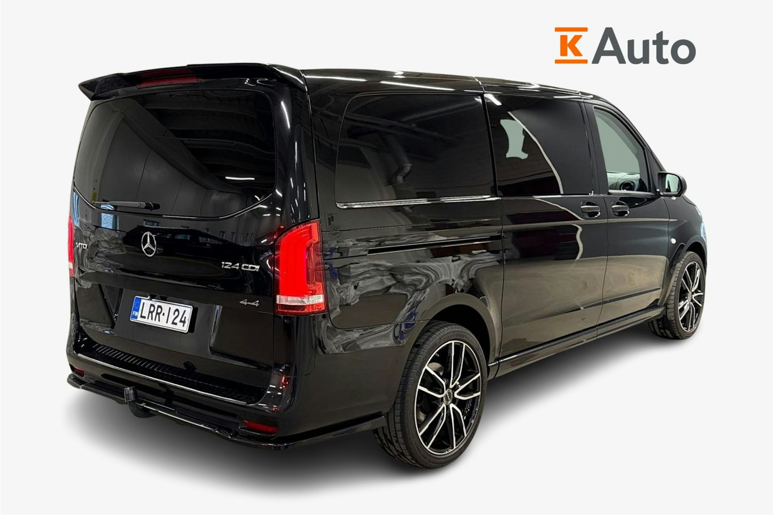 musta Mercedes-Benz Vito 2023 kuva 2.