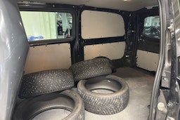 musta Mercedes-Benz Vito 2023 kuva 15.