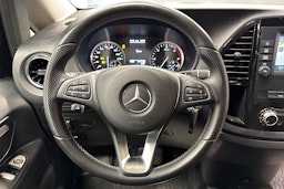 musta Mercedes-Benz Vito 2023 kuva 19.