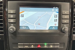 musta Mercedes-Benz Vito 2023 kuva 22.