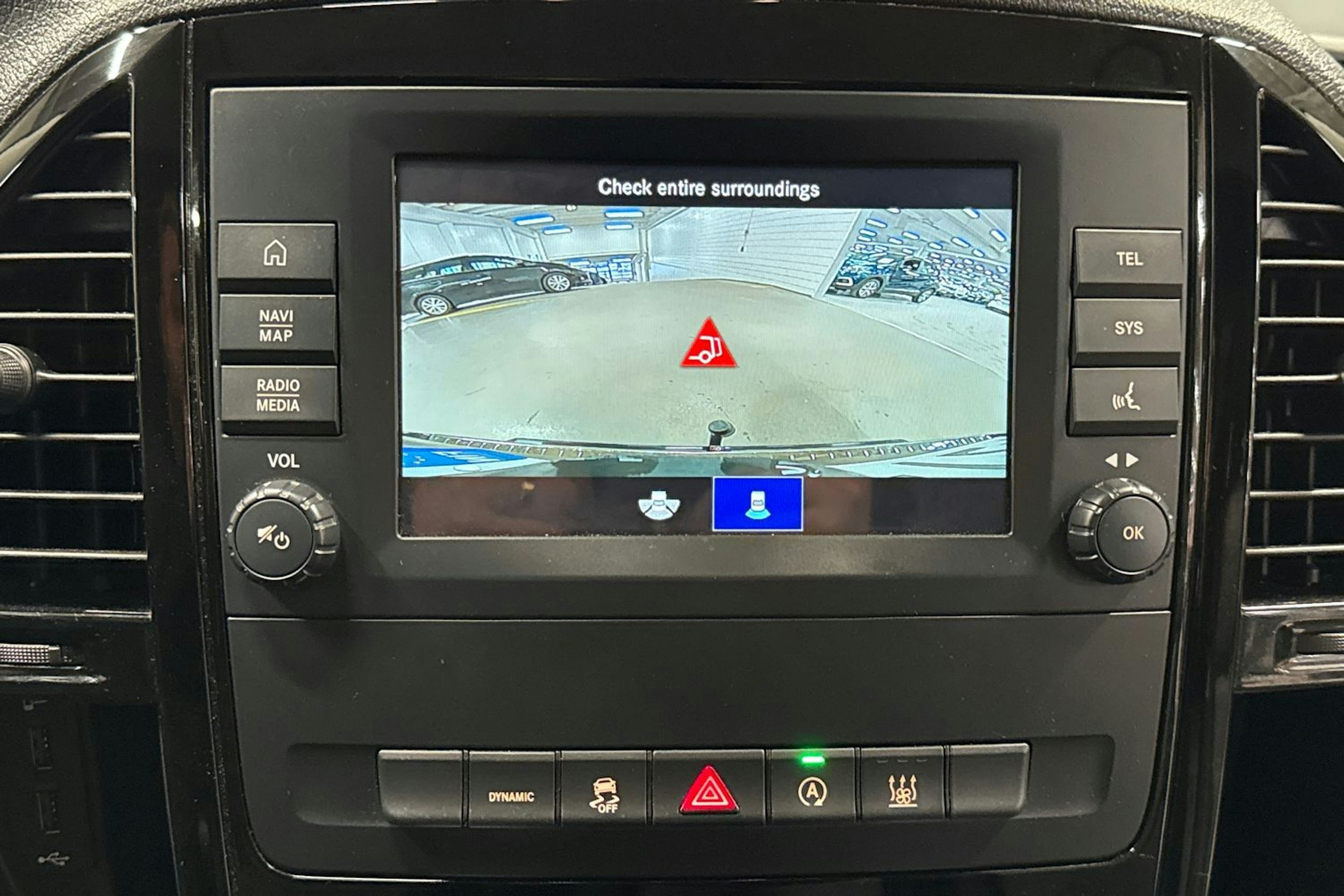 musta Mercedes-Benz Vito 2023 kuva 23.