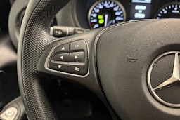 musta Mercedes-Benz Vito 2023 kuva 18.