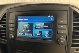 musta Mercedes-Benz Vito 2023 kuva 21.