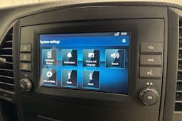 musta Mercedes-Benz Vito 2023 kuva 22.