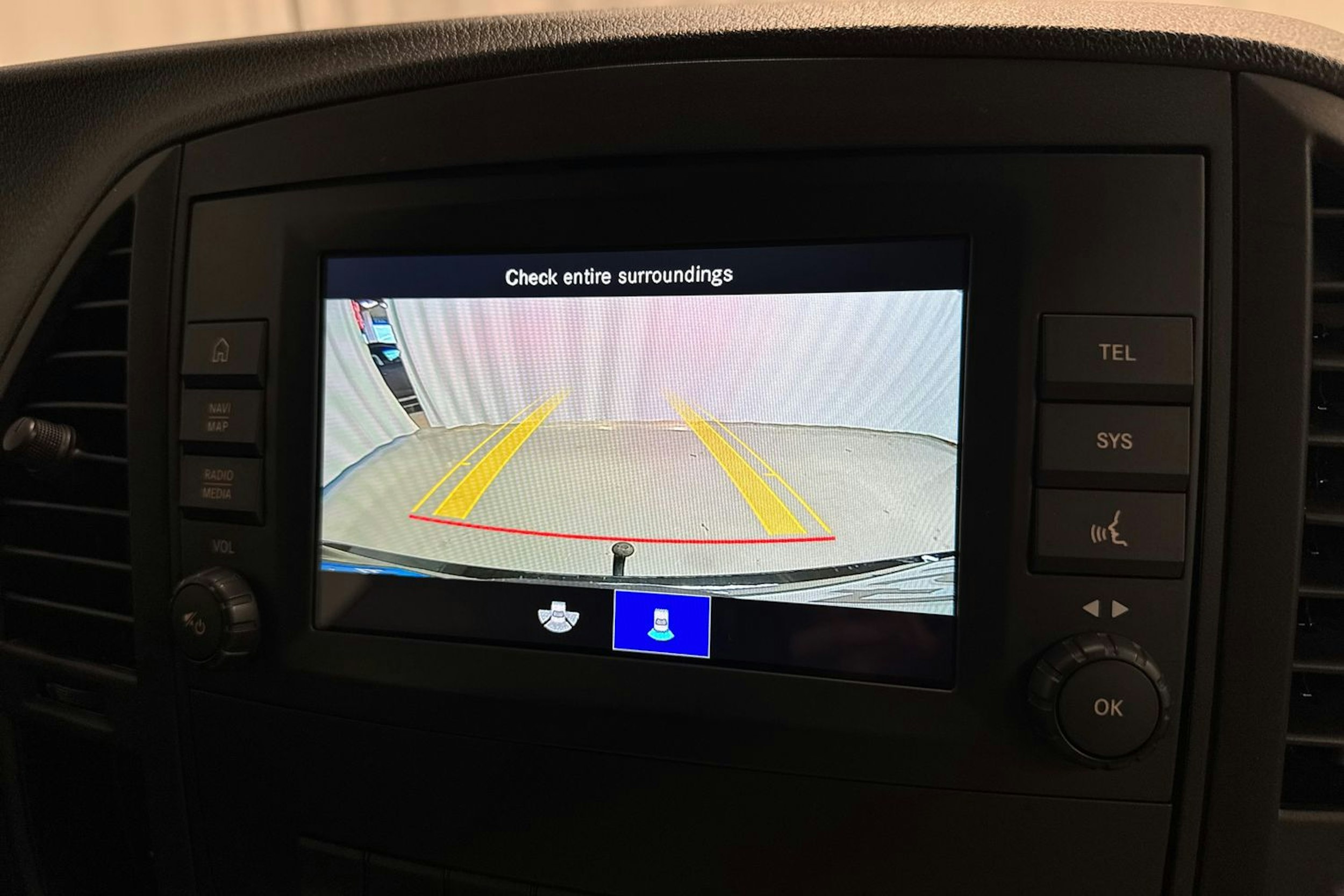 musta Mercedes-Benz Vito 2023 kuva 23.