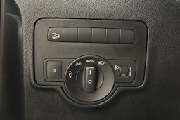 musta Mercedes-Benz Vito 2023 kuva 25.