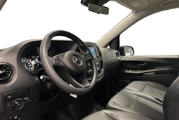 musta Mercedes-Benz Vito 2023 kuva 3.
