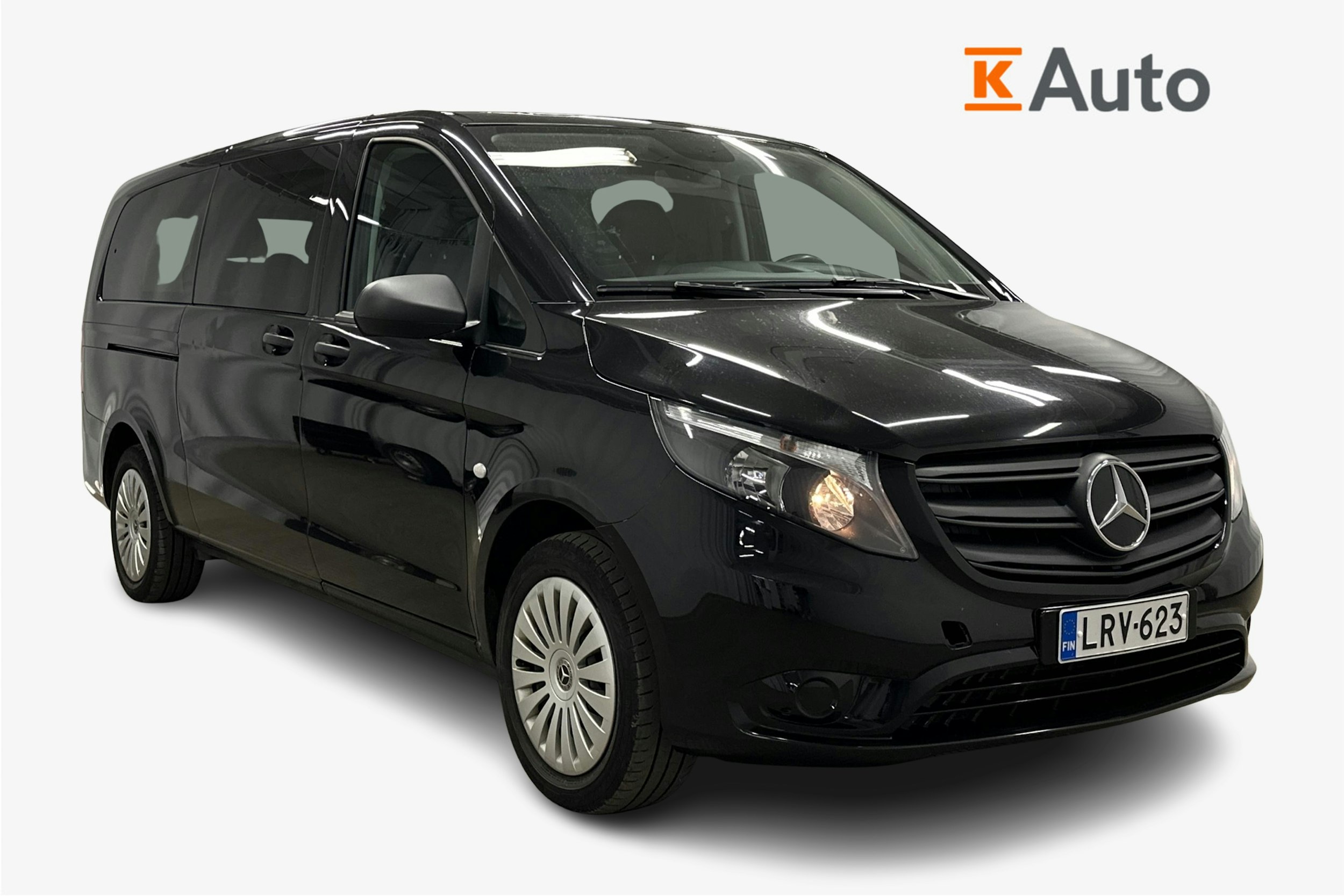 musta Mercedes-Benz Vito 2023 kuva 1.