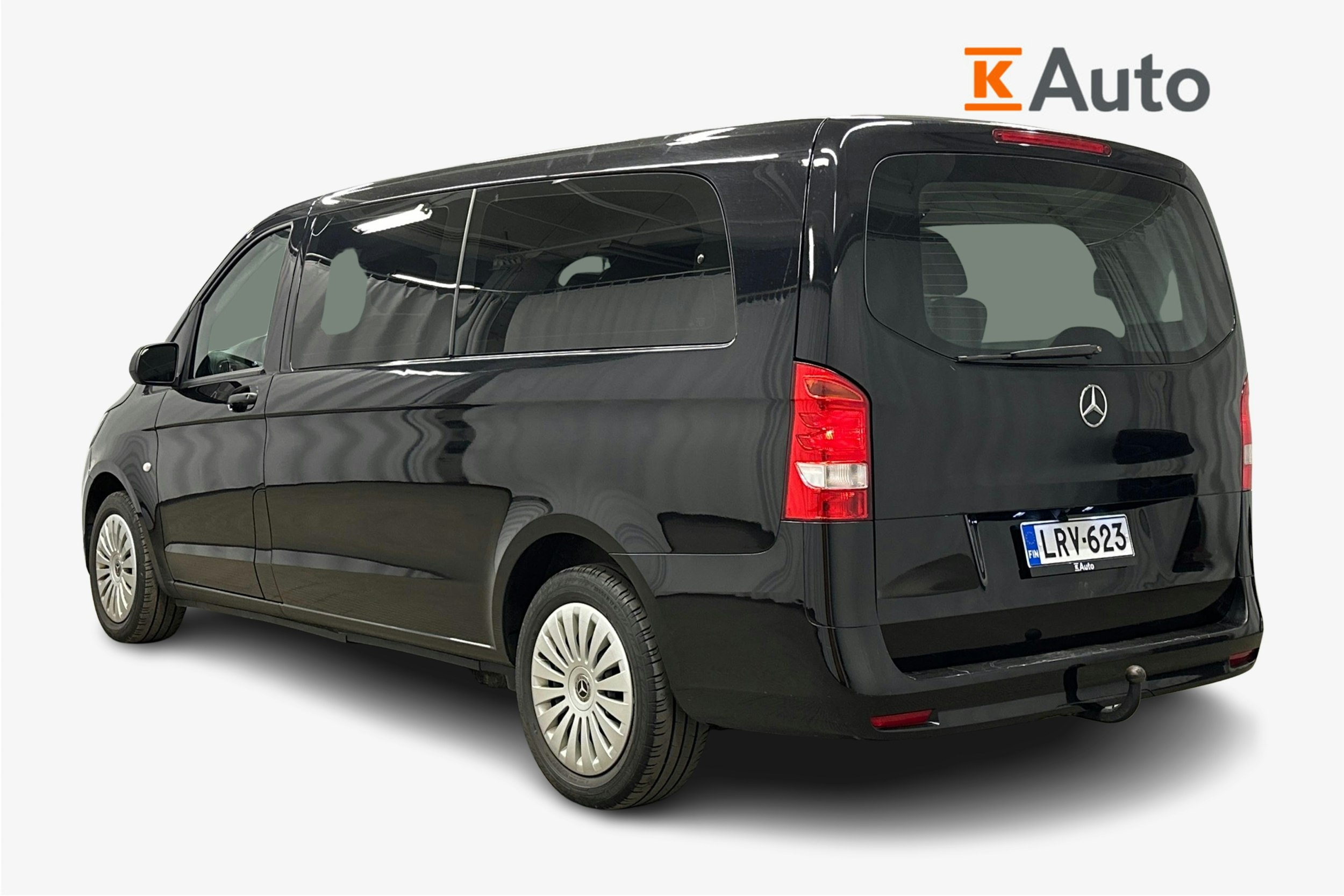 musta Mercedes-Benz Vito 2023 kuva 2.