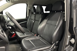 musta Mercedes-Benz Vito 2023 kuva 8.