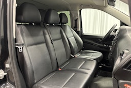 musta Mercedes-Benz Vito 2023 kuva 14.