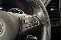 musta Mercedes-Benz Vito 2023 kuva 17.