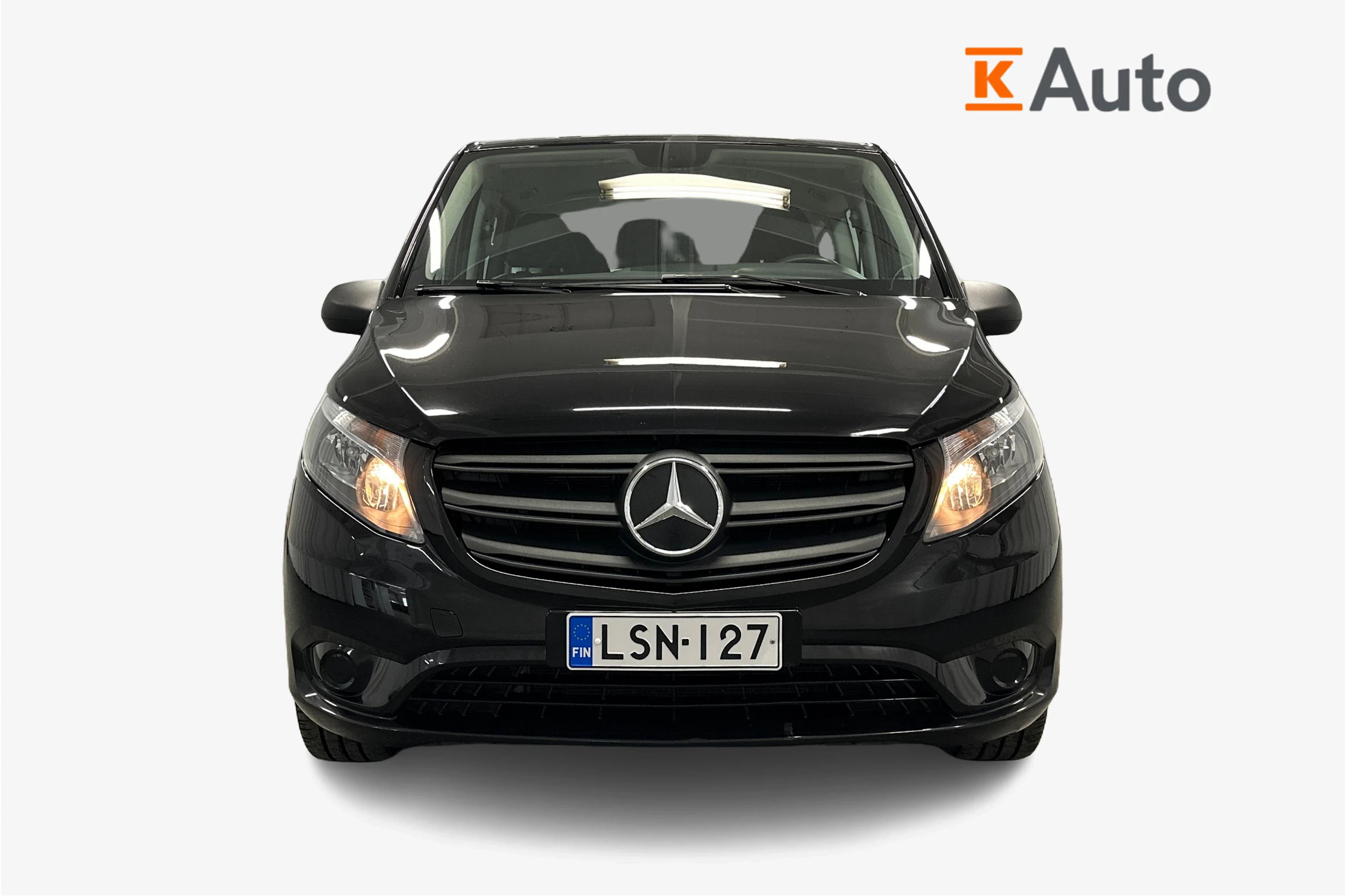 musta Mercedes-Benz Vito 2023 kuva 4.