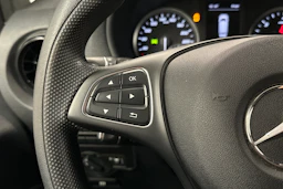 musta Mercedes-Benz Vito 2023 kuva 15.