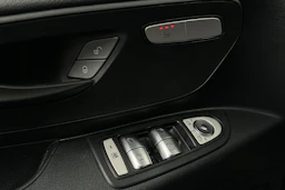 musta Mercedes-Benz Vito 2023 kuva 24.