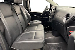 musta Mercedes-Benz Vito 2023 kuva 11.