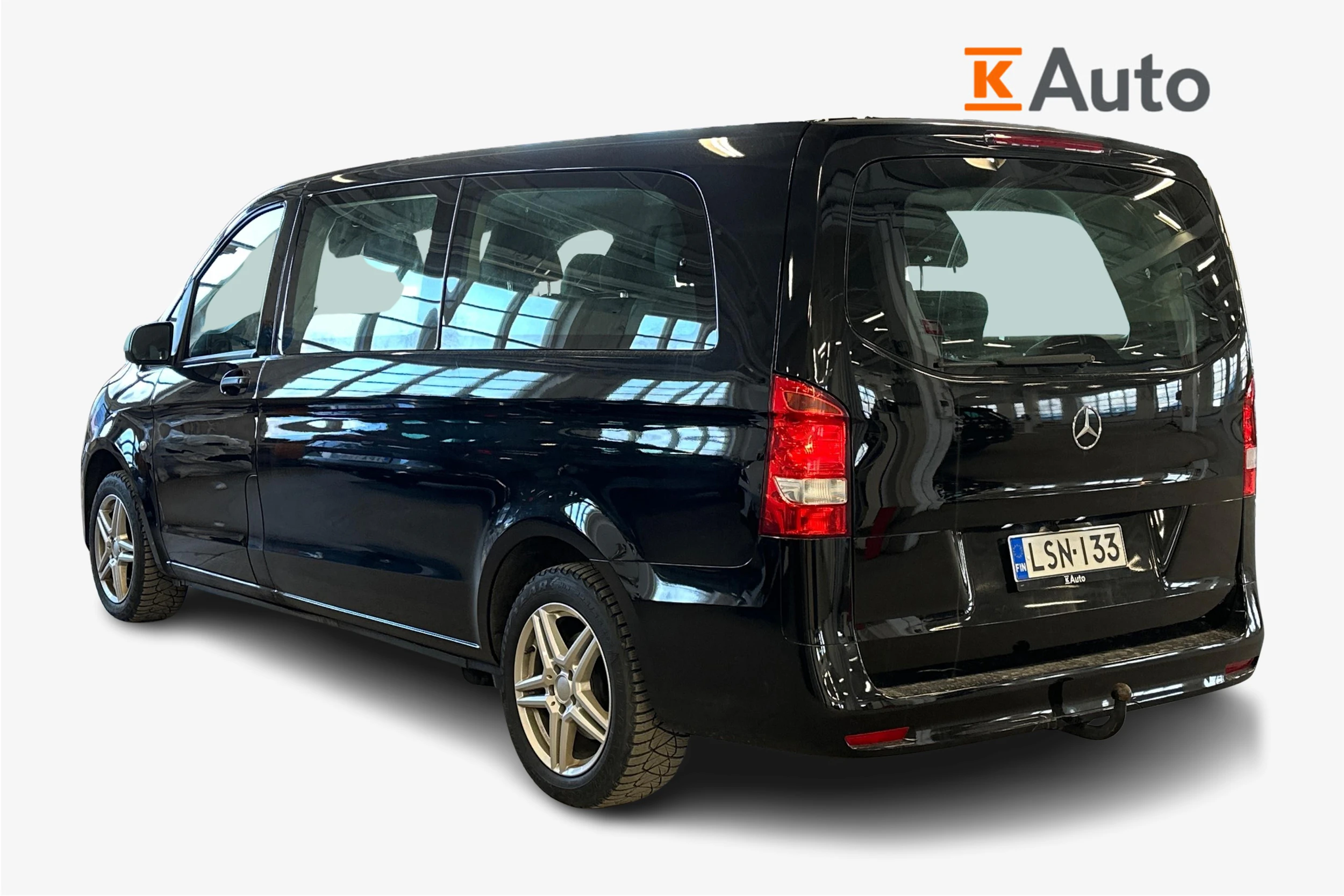 musta Mercedes-Benz Vito 2023 kuva 2.
