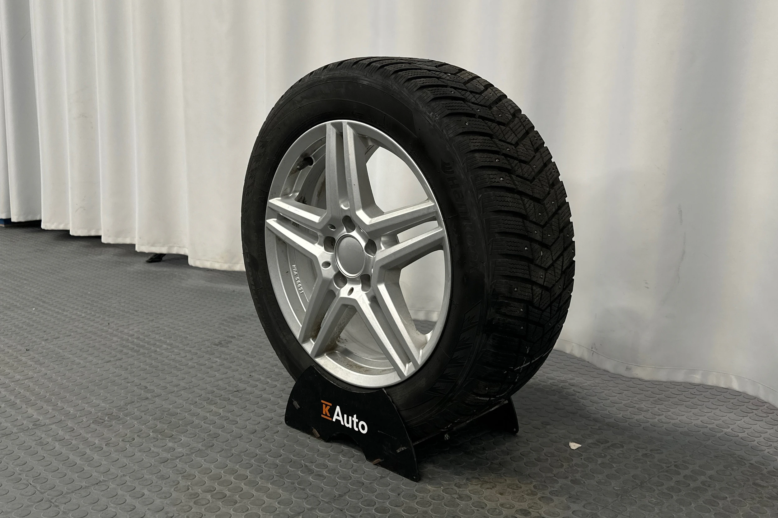 musta Mercedes-Benz Vito 2023 kuva 10.