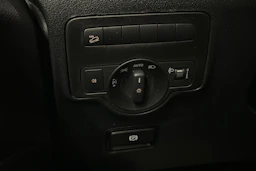 musta Mercedes-Benz Vito 2023 kuva 17.