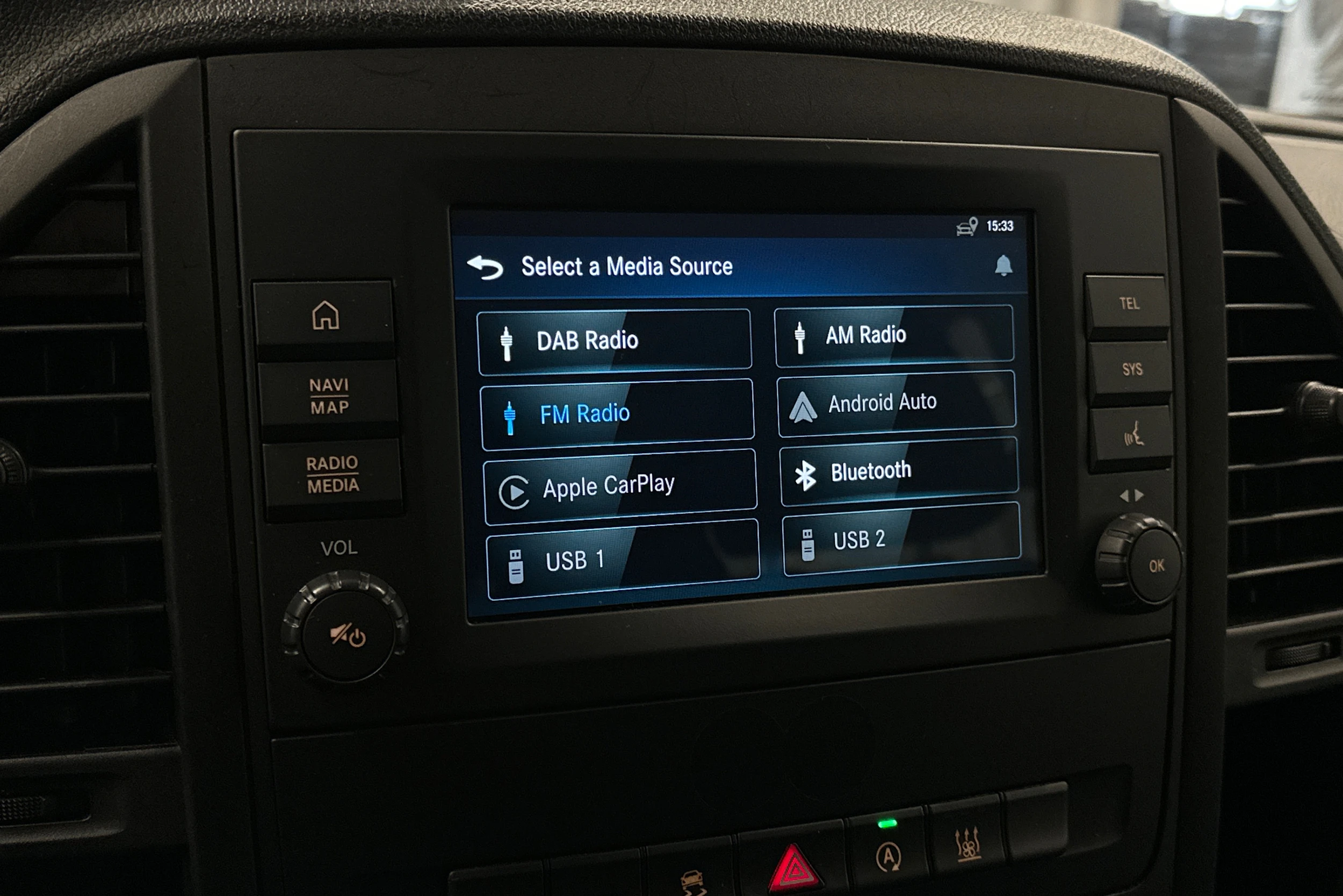 musta Mercedes-Benz Vito 2023 kuva 20.