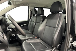musta Mercedes-Benz Vito 2023 kuva 8.