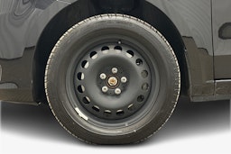 musta Mercedes-Benz Vito 2023 kuva 9.