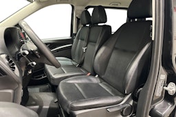musta Mercedes-Benz Vito 2023 kuva 10.