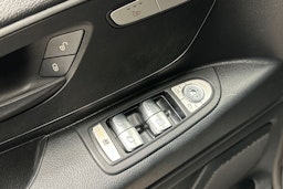 musta Mercedes-Benz Vito 2023 kuva 14.