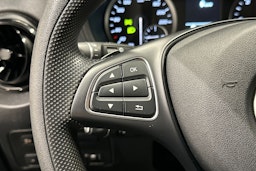 musta Mercedes-Benz Vito 2023 kuva 17.