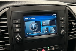 musta Mercedes-Benz Vito 2023 kuva 20.