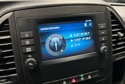 musta Mercedes-Benz Vito 2023 kuva 23.