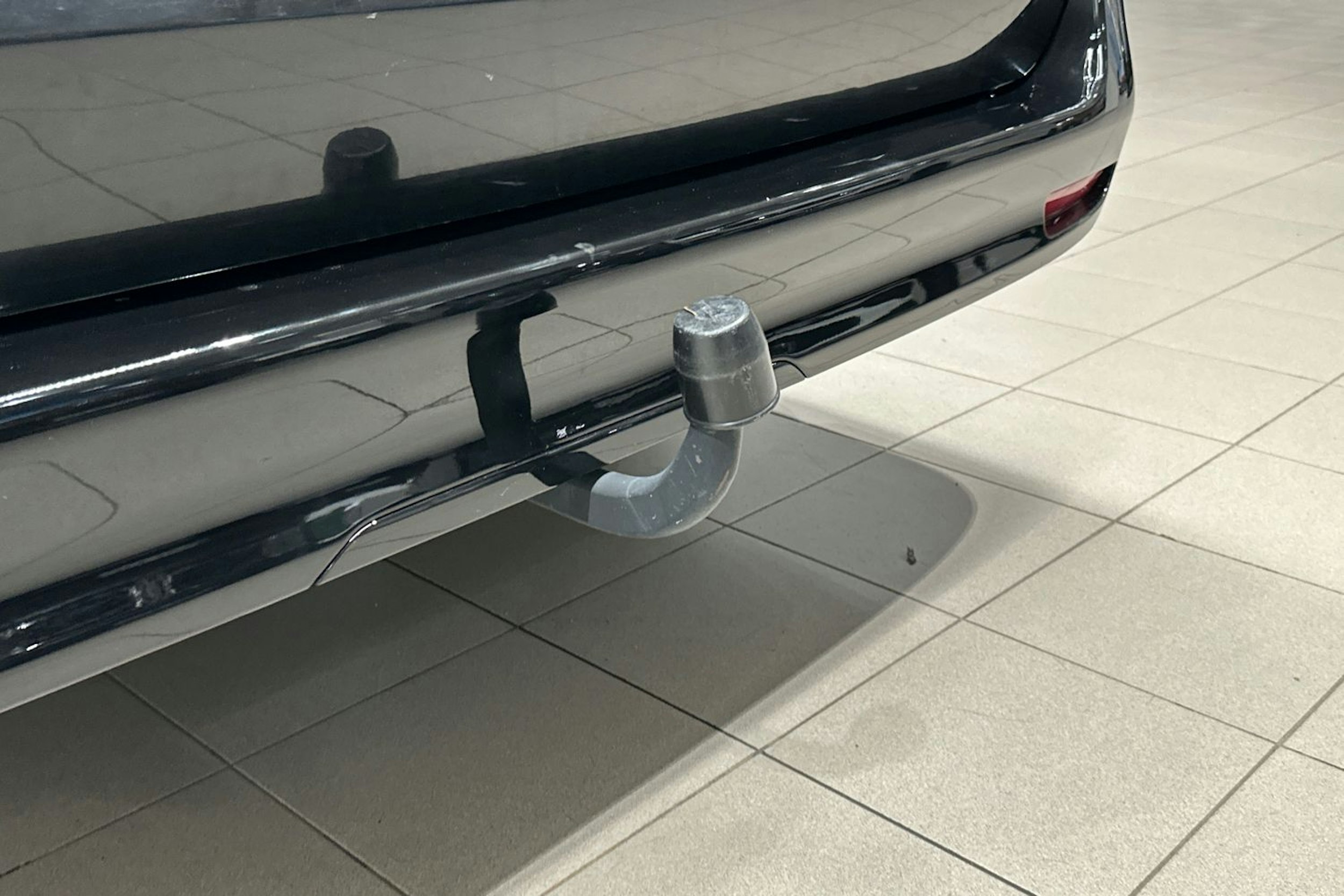 musta Mercedes-Benz Vito 2023 kuva 34.