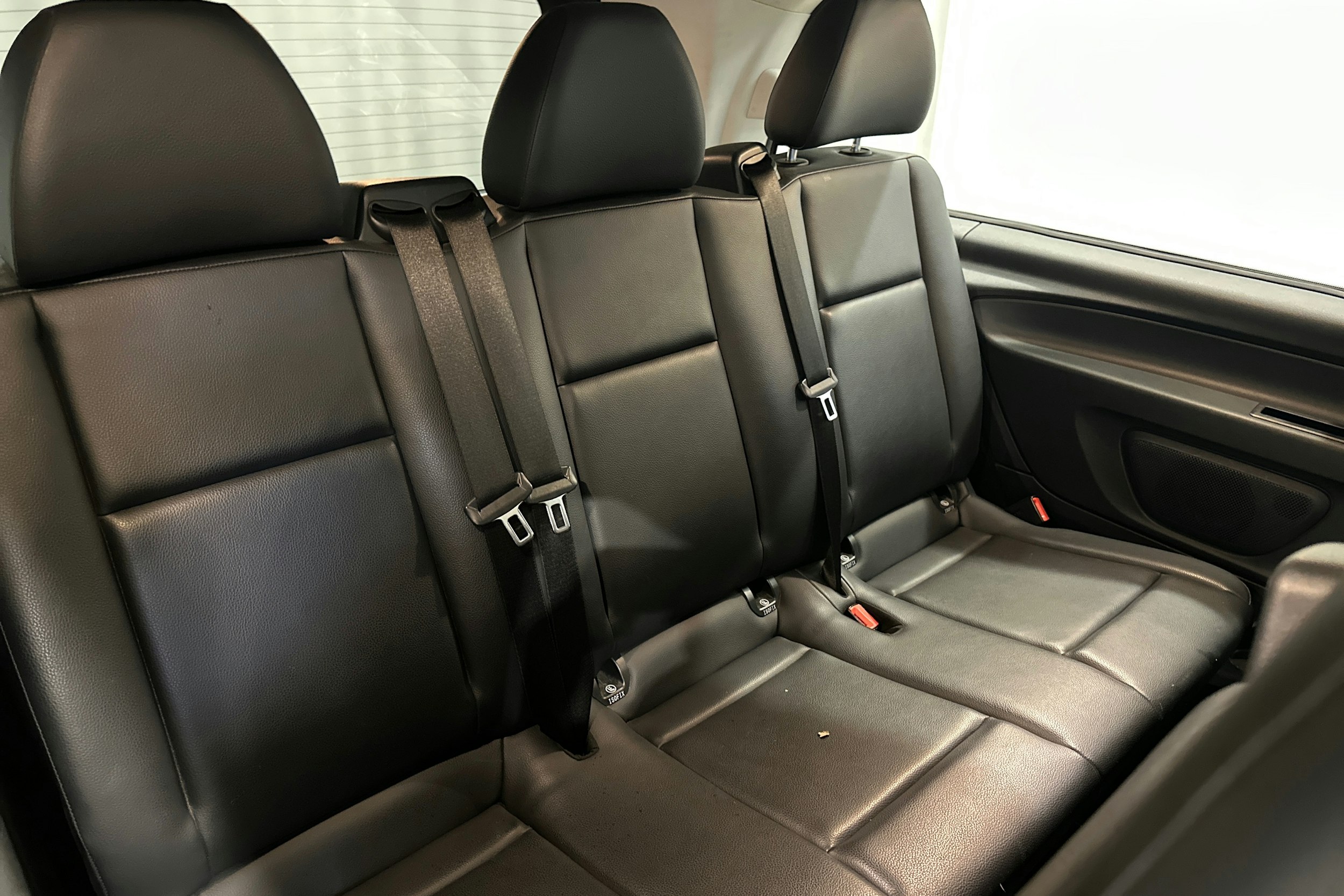 musta Mercedes-Benz Vito 2023 kuva 10.