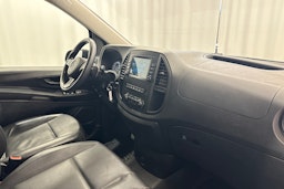 musta Mercedes-Benz Vito 2023 kuva 13.
