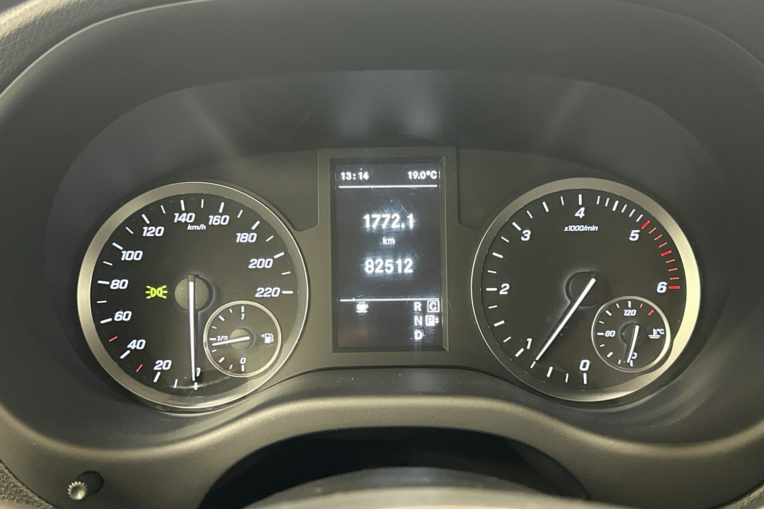 musta Mercedes-Benz Vito 2023 kuva 20.