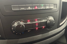musta Mercedes-Benz Vito 2023 kuva 23.
