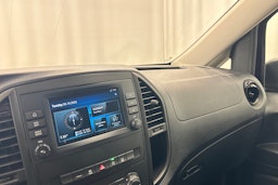 musta Mercedes-Benz Vito 2023 kuva 27.