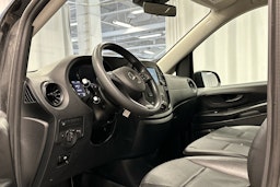 musta Mercedes-Benz Vito 2023 kuva 9.