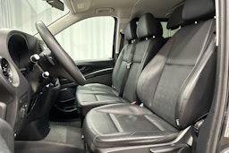 musta Mercedes-Benz Vito 2023 kuva 16.