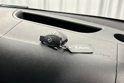 musta Mercedes-Benz Vito 2023 kuva 22.
