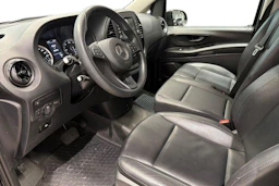 musta Mercedes-Benz Vito 2023 kuva 8.