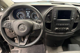 musta Mercedes-Benz Vito 2023 kuva 9.